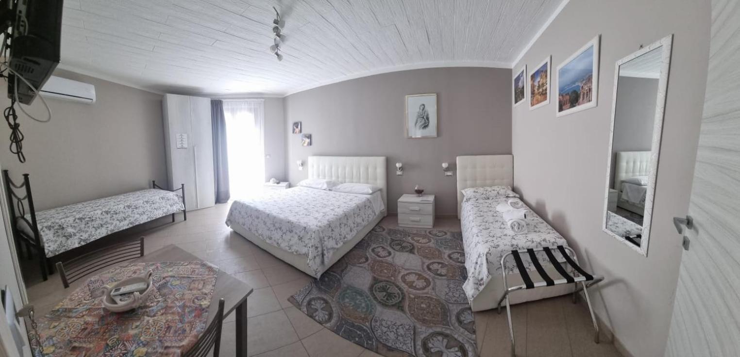 La Regina Di Saba Bed & Breakfast Пиаца Армерина Екстериор снимка