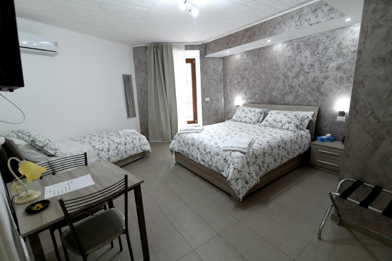La Regina Di Saba Bed & Breakfast Пиаца Армерина Екстериор снимка